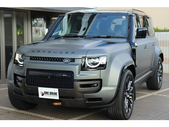 ディフェンダー オクタ エディションワン 4WD カーボンファイバーツインレイズドエア...