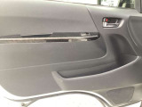 ベッドキット等の車中泊用アイテムの取り付けも実績多数ございますので、お気軽にご相談ください!
