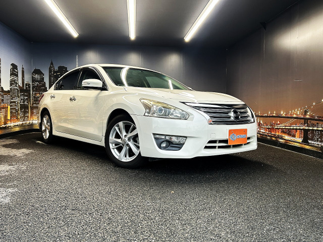 ティアナ2.5 XV黒本革