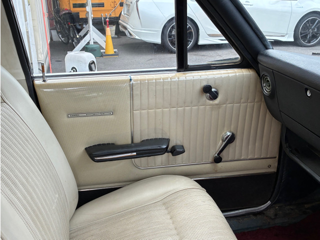 旧車　年式不明　ＨＡ３０　グロリア（タテグロ）　ステアリングラック HA30タテグロ久々登場！ | フレックス 旧車 川口店