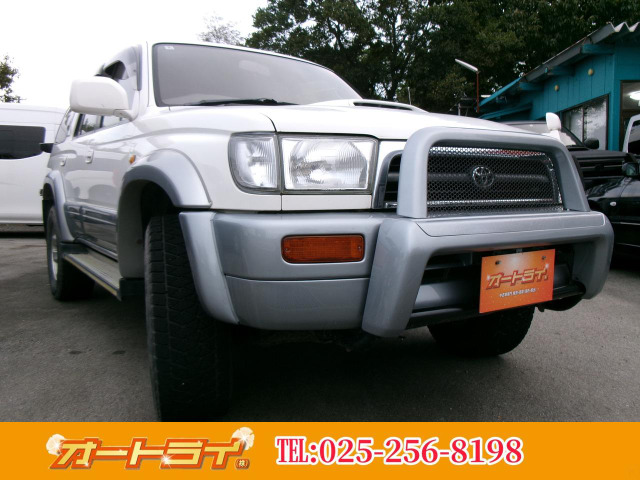 2UPJ-45547180]ハイラックスサーフ(KZN185W)左2列目ヘッドレスト 中古 《Westin》トヨタ 180⁄185系ハイラックスサーフ チューブサイドステップ ブラック | シーオーシー404 店