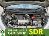 スーパーチャージャー搭載。車の心臓部は素の状態でご確認いただきたいので、ご成約後清掃実施いたします。