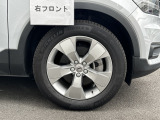 【右フロント】