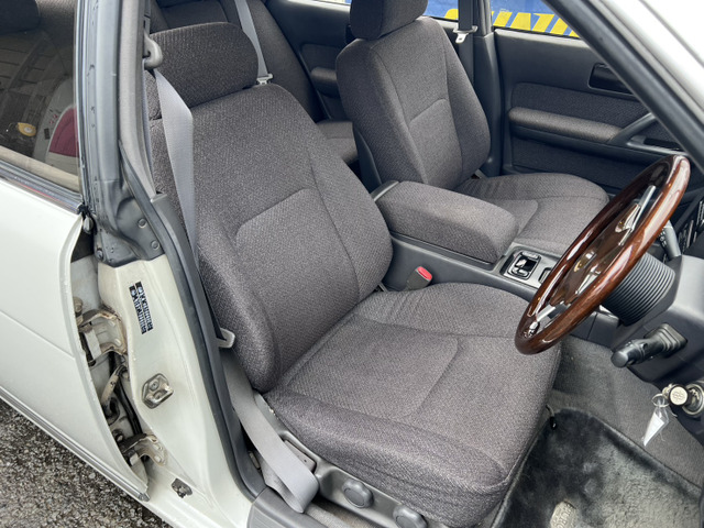 日産 セドリック 2.0 グランツーリスモ の中古車詳細 (101,218km