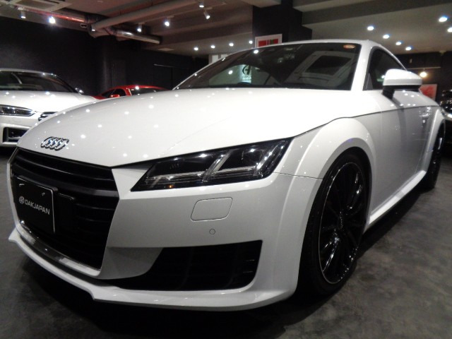 TTクーペ2.0 TFSI2.0 TFSIターボエンジン6速Sトロ