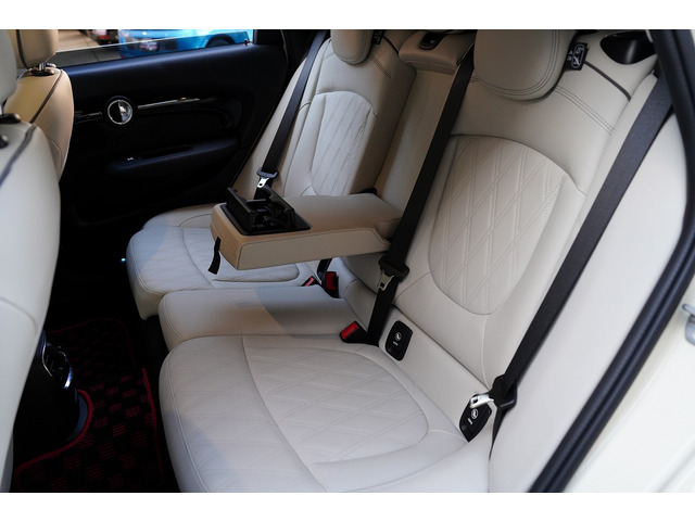 BMW MINI ミニクラブマン