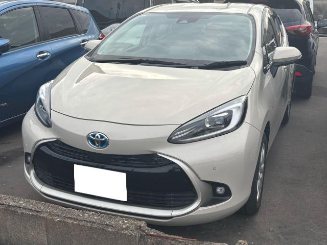 アクア1.5 Z低走行! ナビ付