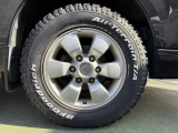 ハイラックスサーフの純正ホイールに交換済みです。車検用の中古タイヤセット付属します。