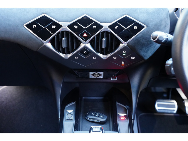 DSオートモビル DS3クロスバック