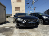 【中古車情報】ボルボ V60 T4 Rデザイン  の中古車詳細（走行距離：8.4万km、カラー：ブラック、販売地域：大阪府泉佐野市）