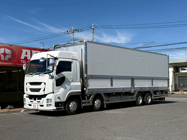 ギガ 冷凍冷蔵車 