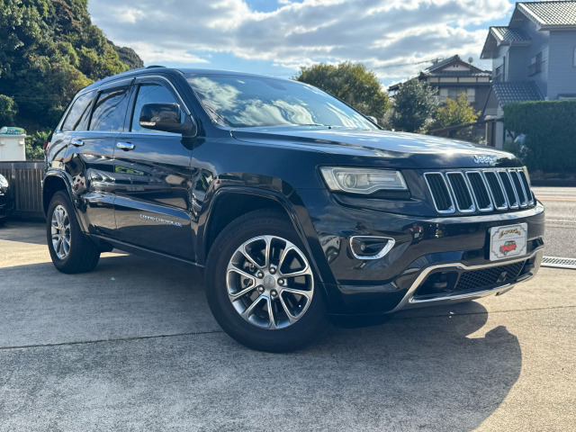 グランドチェロキーラレード 4WD