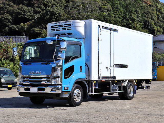 フォワード  4t 冷蔵冷凍車 スタンバイ PG