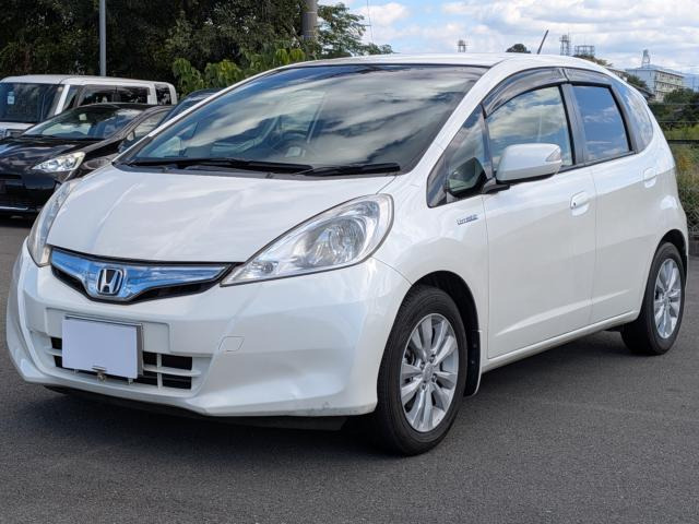 フィットハイブリッド1.3 XH セレクションバックカメラ ETC スマートキー ナビ