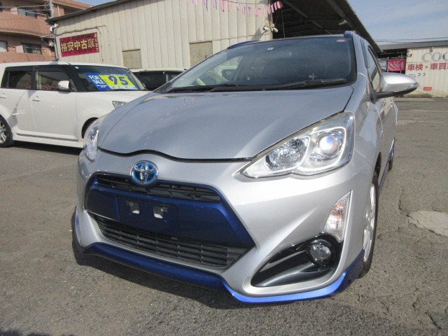 アクア1.5 X-URBAN二年車検整備付き支払総額71万円