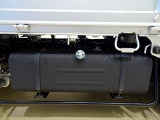 燃料タンク100L シャーシは 錆止め/マフラー塗装 仕上げに力を入れています。