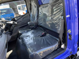 車内3人乗り仕様!