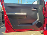 内装クリーニングも行っております。専門スタッフが愛車をピカピカに仕上げさせていただきます。