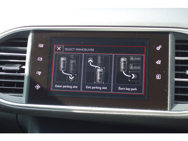 プジョー 308SW GT ブルーHDi ディーゼル パノラマガラスルーフ の中古