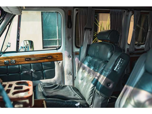 シボレー シェビー シェビーバン G20VAN エクスプローラー 新車並行 の