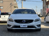 V60 T5 Rデザイン アイシン8速オートマ ナビ バックカメラ