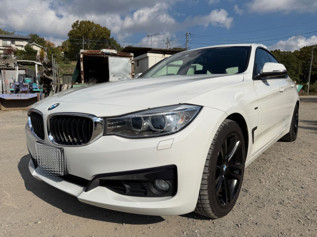 3シリーズグランツーリスモ320i スポーツ純正ナビ、バックカメラ、プッシュスタート