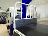 荷台内寸:285&times;180&times;38 三方開 床鉄板張り リアアオリチェーン2個 タダノ4段 2.6t吊りクレーン付