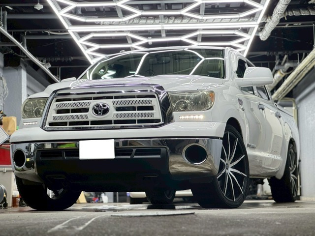 タンドラ  クルーマックス SR5 5.7 V8