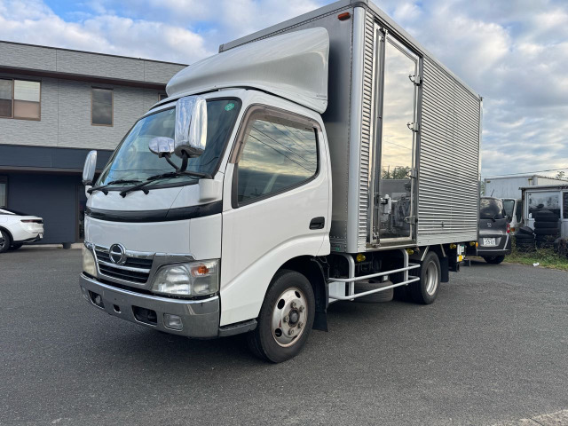 デュトロ  引っ越し式様 油圧リヤゲート パンチ内張