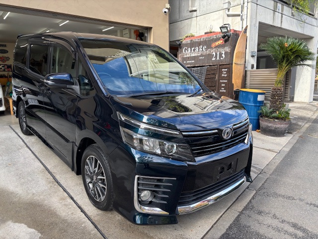 ヴォクシー2.0 ZS車検2年付き フルセグ リアモニター