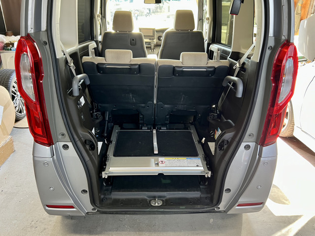 ホンダ N-BOX L スロープ スローパー 車いす移動車 福祉車両 の中古車 ホンダ N-BOX L スロープ スローパー 車いす移動車 福祉車両 の中古車