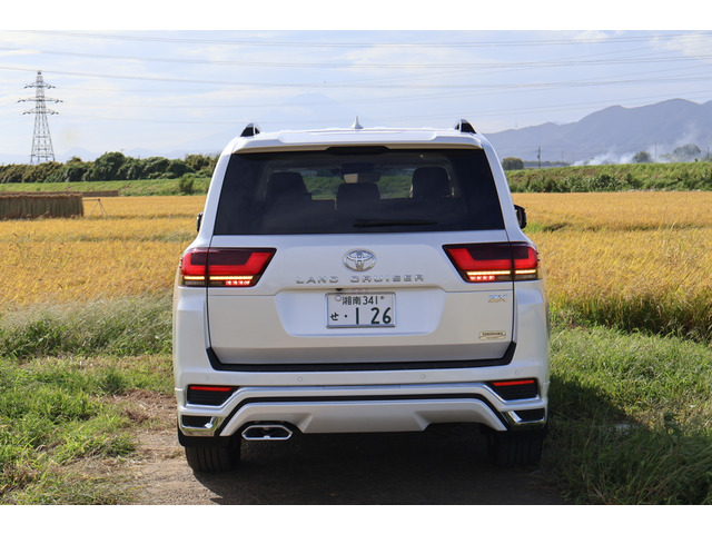 クールページ トヨタ ランドクルーザー300 3.5 ZX 4WD リヤエンターテイメント
