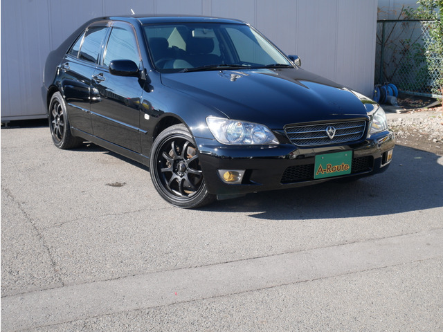 アルテッツァ2.0 RS200 リミテッドII6速 後期 外17AW