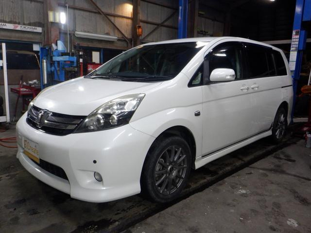 アイシス1.8 プラタナ 4WDナビ TV B/T Bカメラ パワスラ