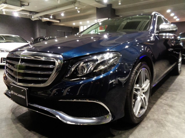 EクラスワゴンE400 4マチック エクスクルーシブ 4WDカライトグリーンMカラー3.5V6ツイン