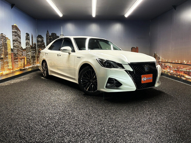 クラウンアスリート ハイブリッド 2.5 G 後期型 サンルーフ 黒本革