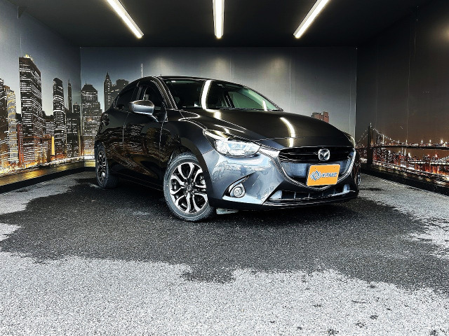 デミオ 1.5 XD ツーリング 禁煙車 6速MT メーカーナビ