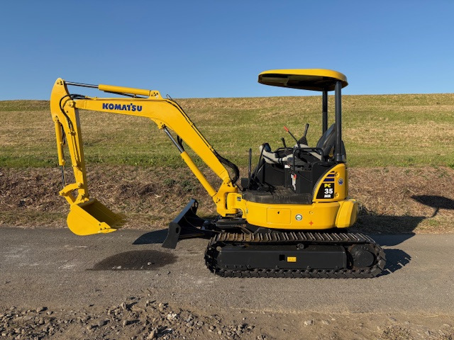 コマツ 油圧ショベル PC35MR-5