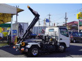 中古車に保証を付ける事は自信のある車両を仕入れ販売する事、 粗悪なエンジン・ミッションの車両を販売しない事、 整備点検をしっかりする事です。 当店とお客様の信用!