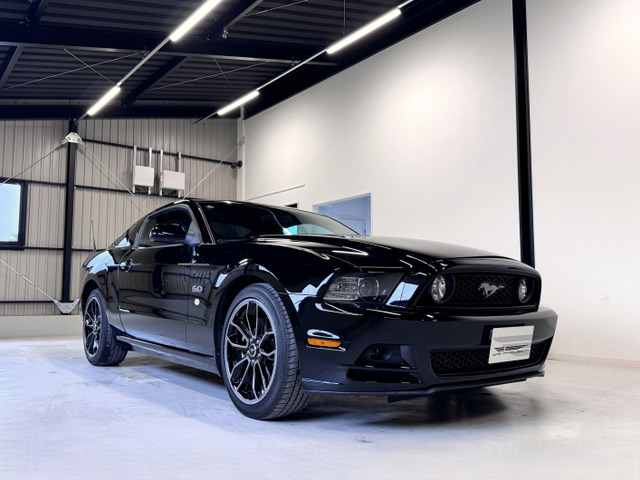 マスタングV8 GT クーペ ザブラック