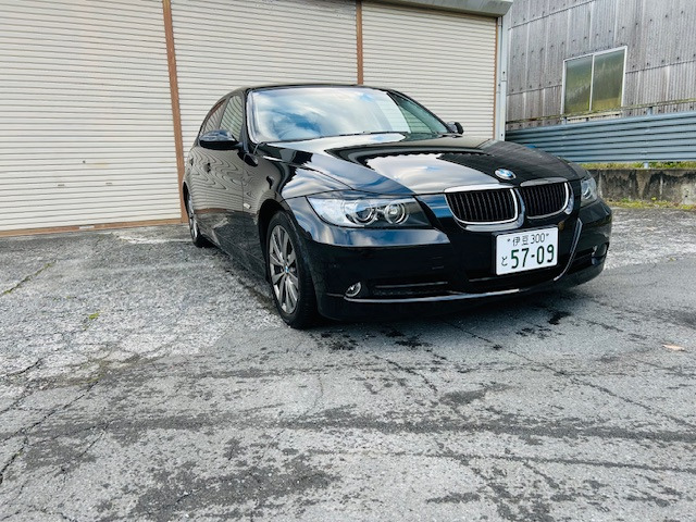 3シリーズセダン 320i