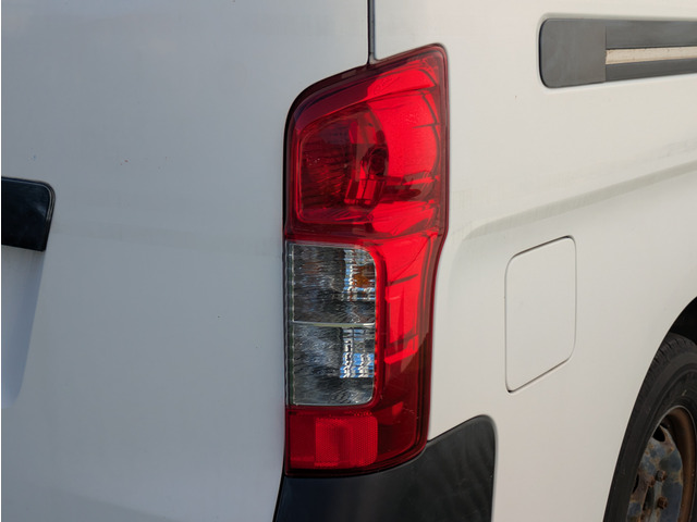 日産 NV350キャラバン 2.5 DX ロング ディーゼル 3ペダルMT/5ドア 日産 NV350キャラバン 2.5 DX ロング ディーゼル 3ペダルMT/5ドア