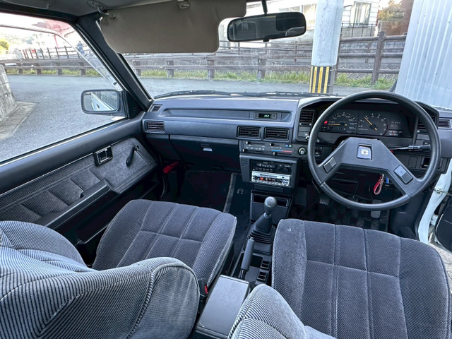 トヨタ カローラ 1.5 SE 純正5MT 走行35000KM エアコン の中古車詳細