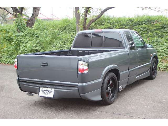 シボレー S-10ブレーザー S10ピックアップ ワンオフサイド出しマフラー