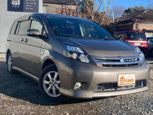 アイシス1.8 プラタナ