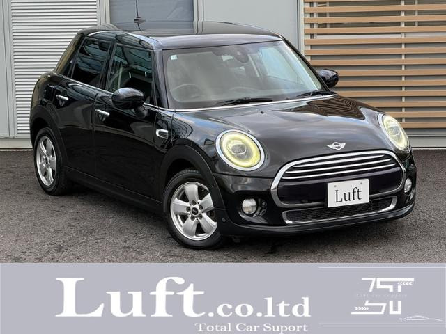ミニクーパー D中期/黒レザーシート/LEDヘッドライト