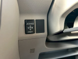 USBもさせますし前の写真にボタンもあった衝突軽減ブレーキのスマートアシストⅢも付いて装備満載♪♪