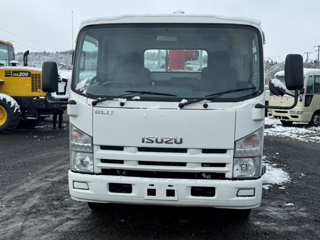 いすゞ エルフ ユニック3段クレーン 積載3t 4WD の中古車詳細 (125,579