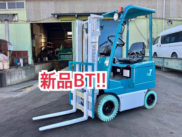 トヨタL&F 電動フォークリフト 