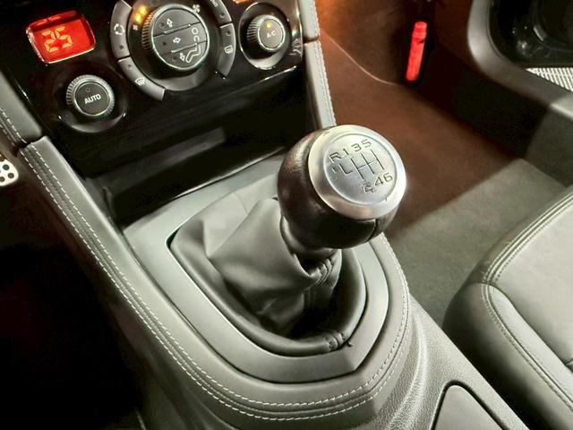 プジョー・RCZ(T7R5F03)MTシフトレバー 【左ハンドル プジョーRCZ用 純正 ATシフトAssy シフトノブ付』【2176-78136